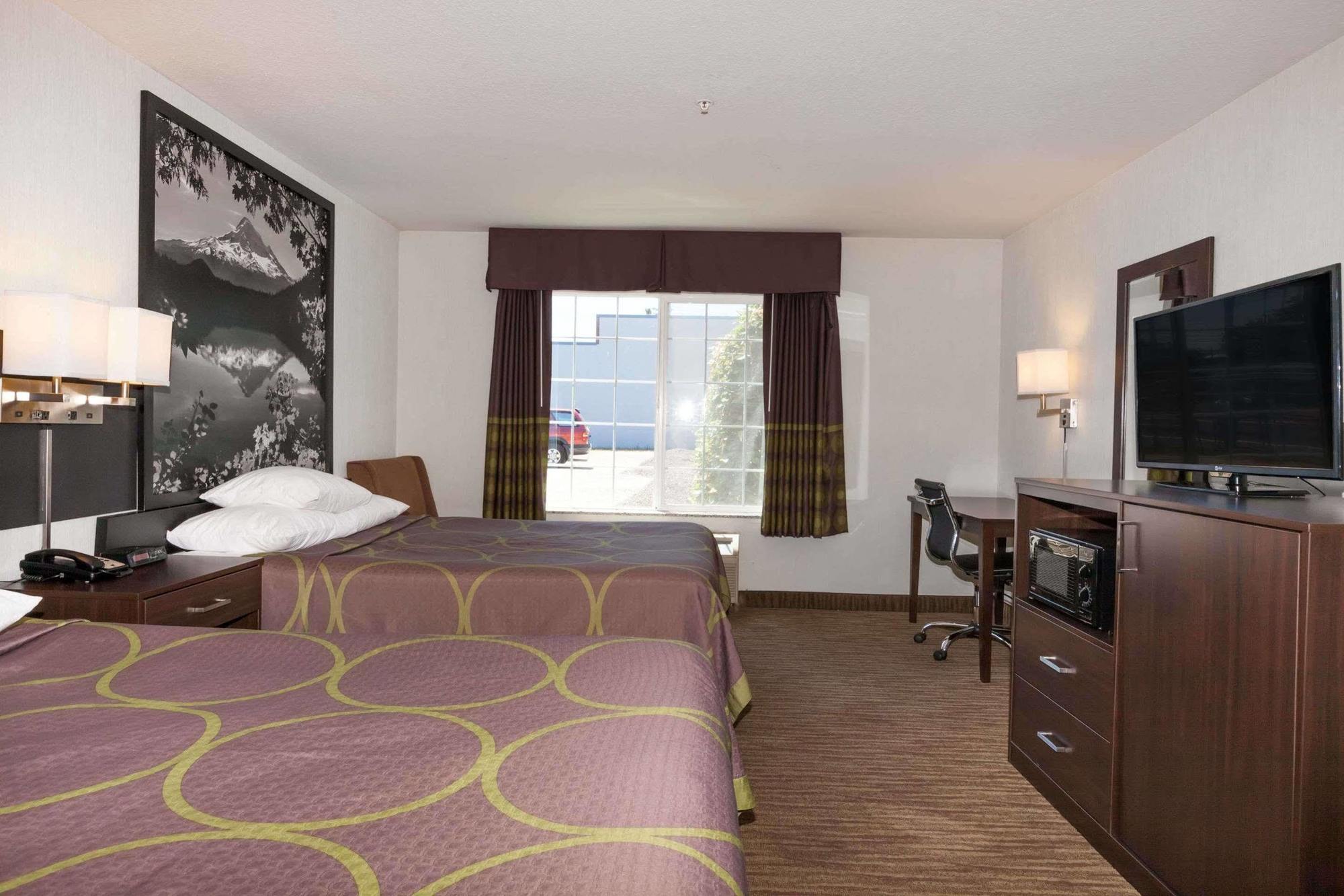 Отель Super 8 By Wyndham Gresham/Portland Area Or Экстерьер фото